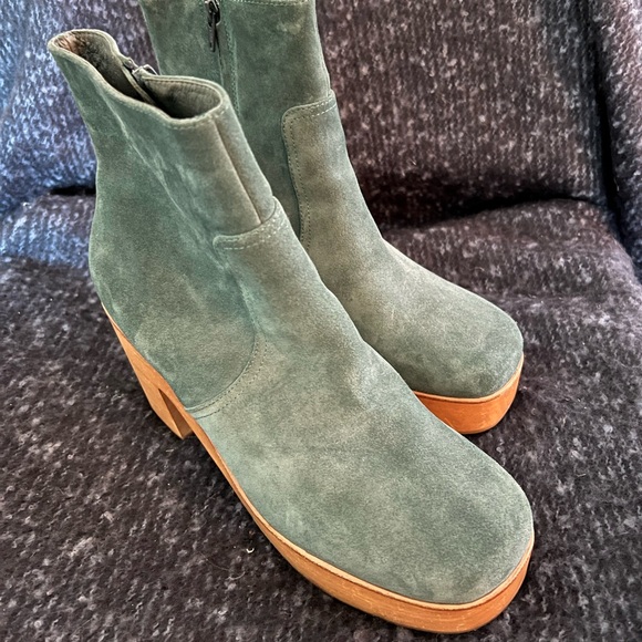 Charlotte Stone Paz Boot in Emerald - Picture 7 of 11
